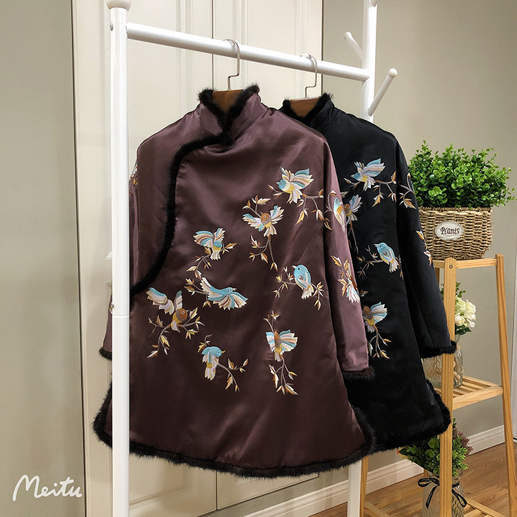 秋冬新款 新中式复古真丝花鸟刺绣花水貂毛中长款斜襟棉服外套女