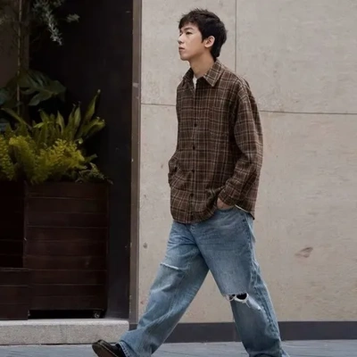 格子日系秋装衬衫外套男女款长袖外搭新款上衣复古宽松磨破设计感
