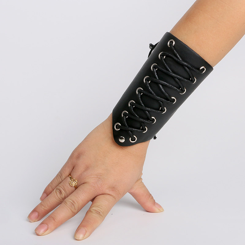 刺客真皮朋克护腕COSPLAY护具游戏周边腊绳编织护腕手带包邮