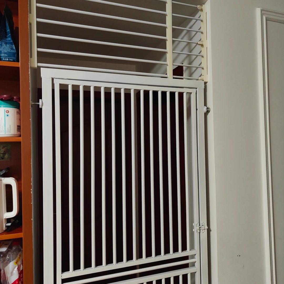 免打孔伸缩猫护栏加高防越狱