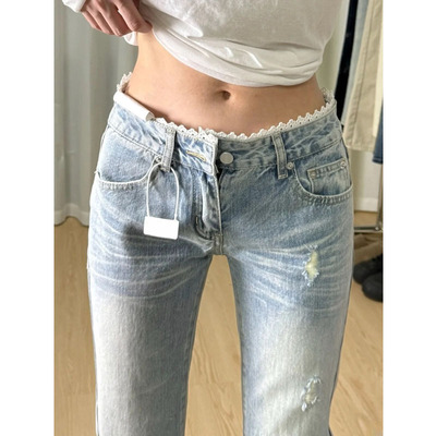 浅蓝色蕾丝微喇叭牛仔裤子女夏