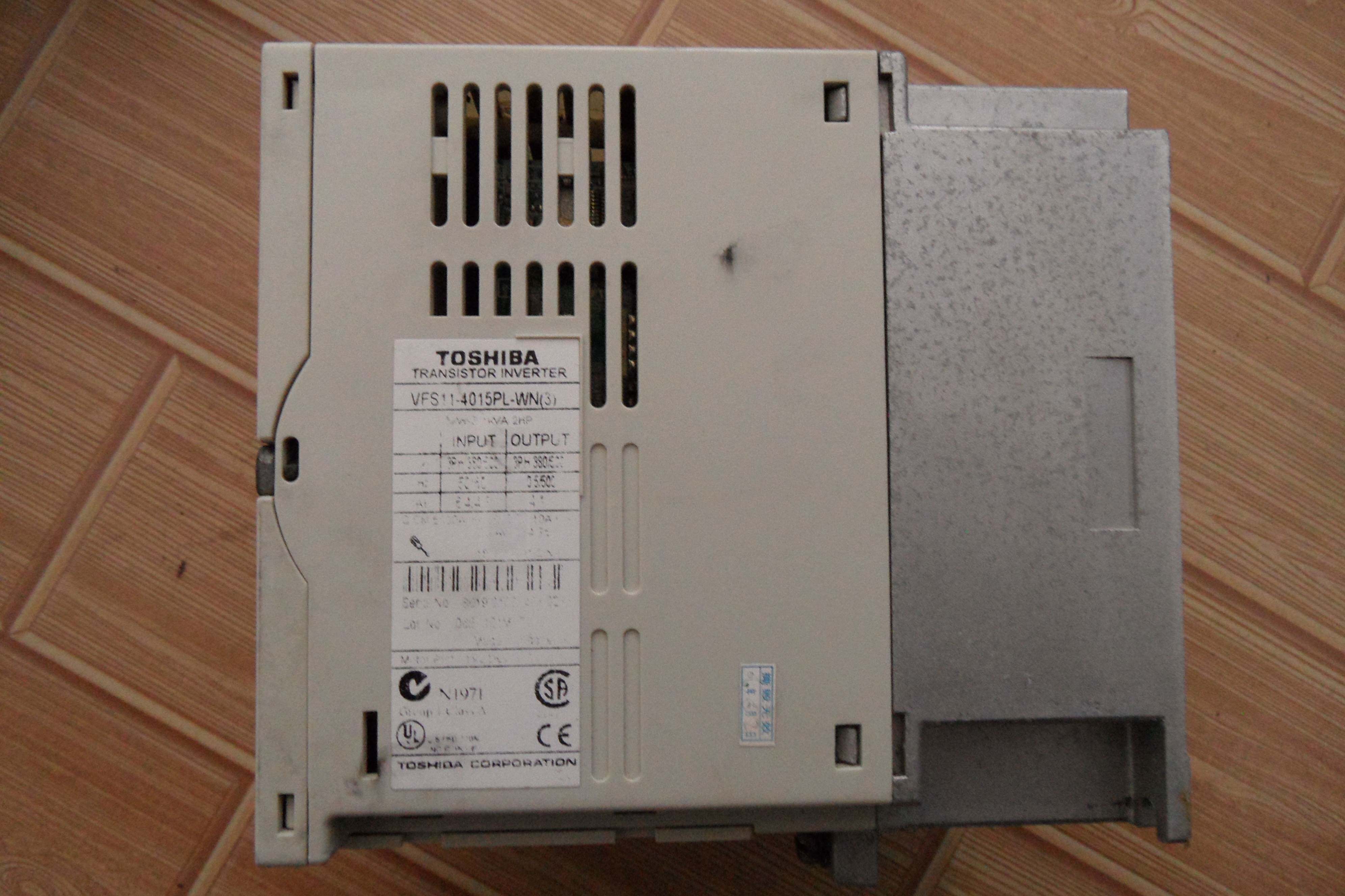 拆机toshiba东芝变频器变频器vfs11-4015pl-wn(3) 380v 1.5kw现货