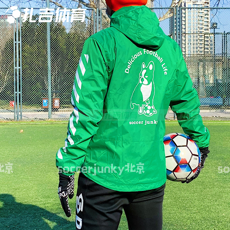 足球狗连帽风雨衣外套