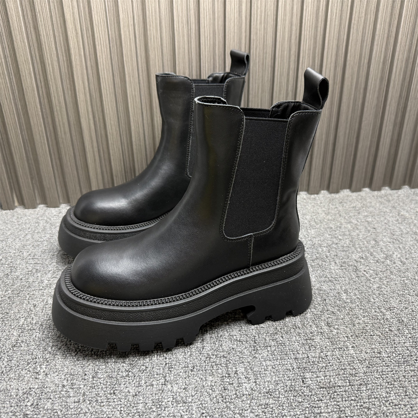 品牌撤柜真皮加绒保暖冬季烟筒靴