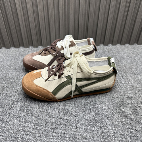 软底百搭运动休闲舒适德训鞋