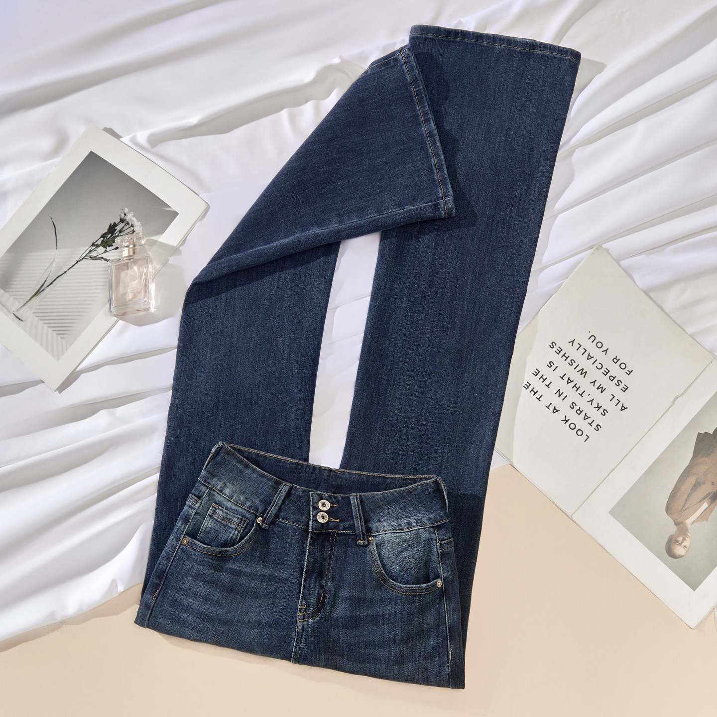 拉夏贝尔高腰显瘦喇叭牛仔裤