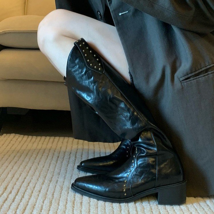 纯色铆钉日常欧美尖头冬季法式