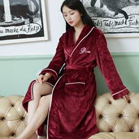 9808 Вышивая вайн красный (самка)