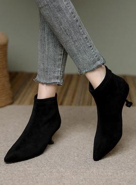 早春高跟鞋女秋冬细跟尖头软底工装短靴黑色绒面m5公分小跟0123n
