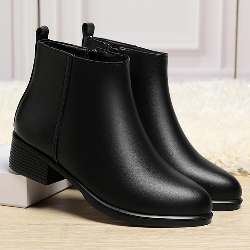 靴子女2025新款爆款粗跟中年妈妈鞋加绒短靴工作鞋黑色皮鞋1102h