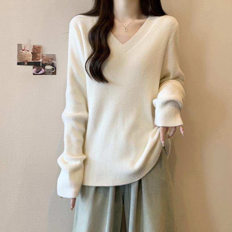 秋冬季白色毛衣女v领内搭打底衫大码胖mm宽松加厚慵懒针织衫1120n