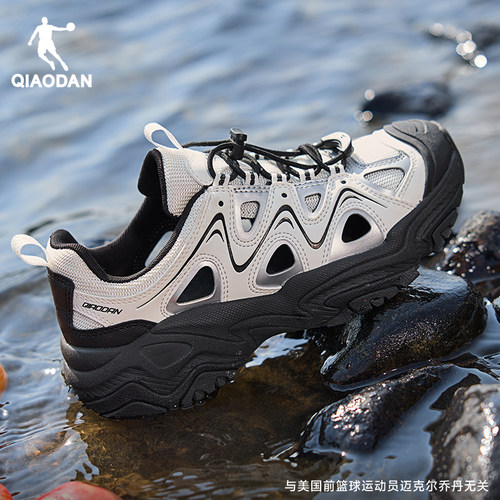 乔丹户外黑色溯溪鞋女凉鞋