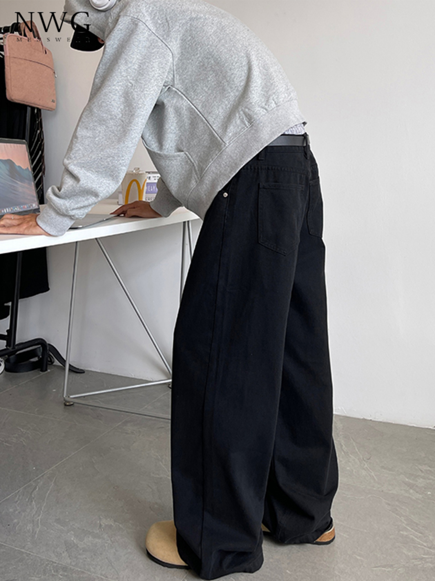 黑色弯刀牛仔裤男春秋季新款美式宽松直筒阔腿裤子男垂感休闲长裤