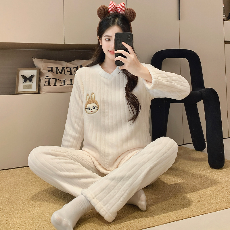 大码宽松加厚珊瑚绒睡衣