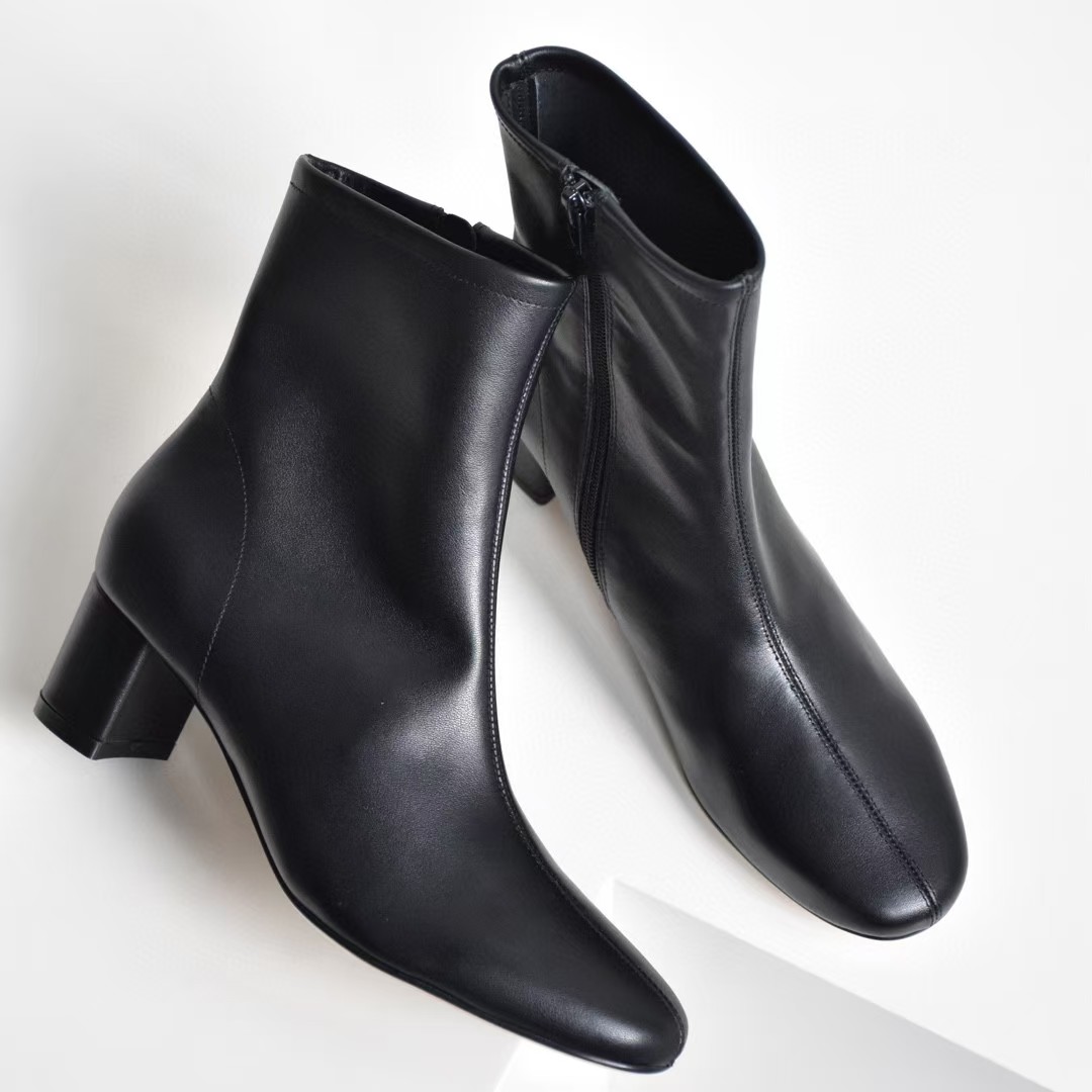 秋季软真皮舒适粗高跟短靴子