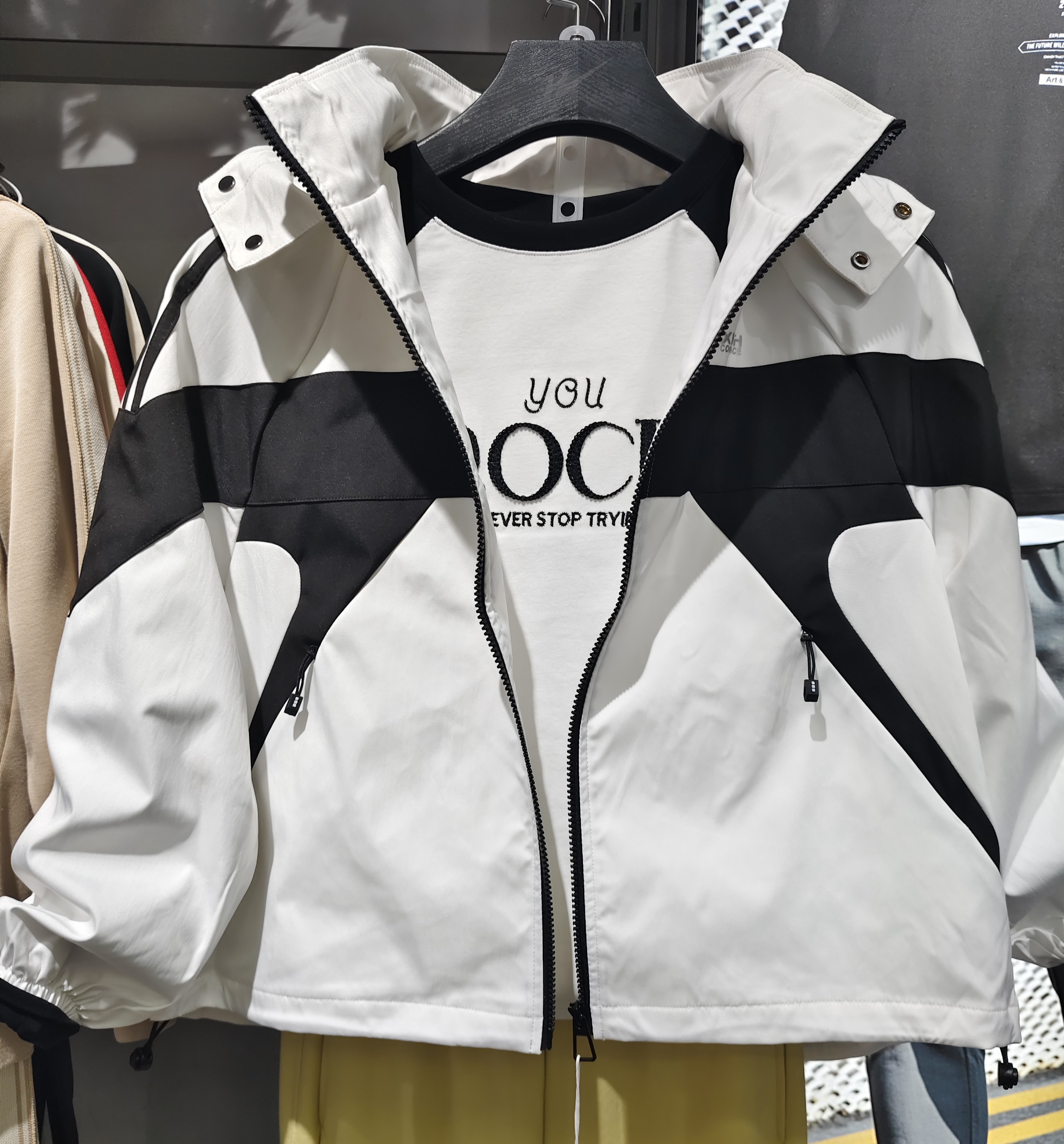 双星实体店正品连帽撞色冲锋衣外套2026春秋新款棒球运动休闲上衣