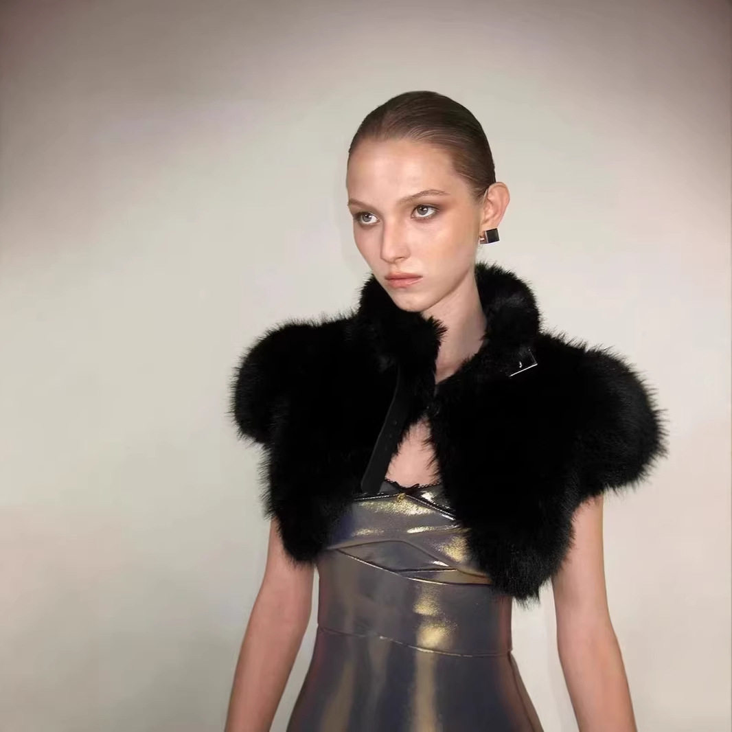 欧美时尚毛毛仿皮草马甲披肩短上衣女 Fur Crop Shawl Top Vest
