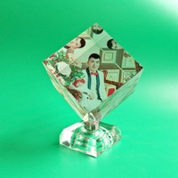 水晶影像加燈旋轉(zhuǎn)魔方禮品擺件