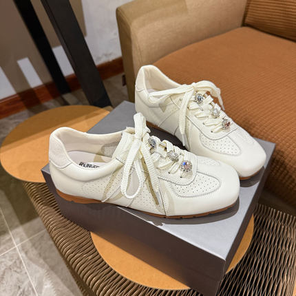 德训鞋女款2026新款8801-1百搭今年流行爆款阿甘鞋水钻配裙子板鞋