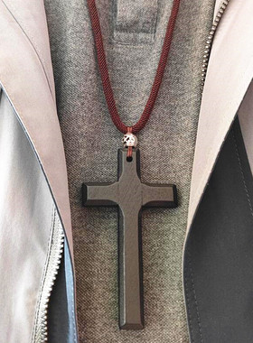 实木米兰绳手工编织十字架毛衣链