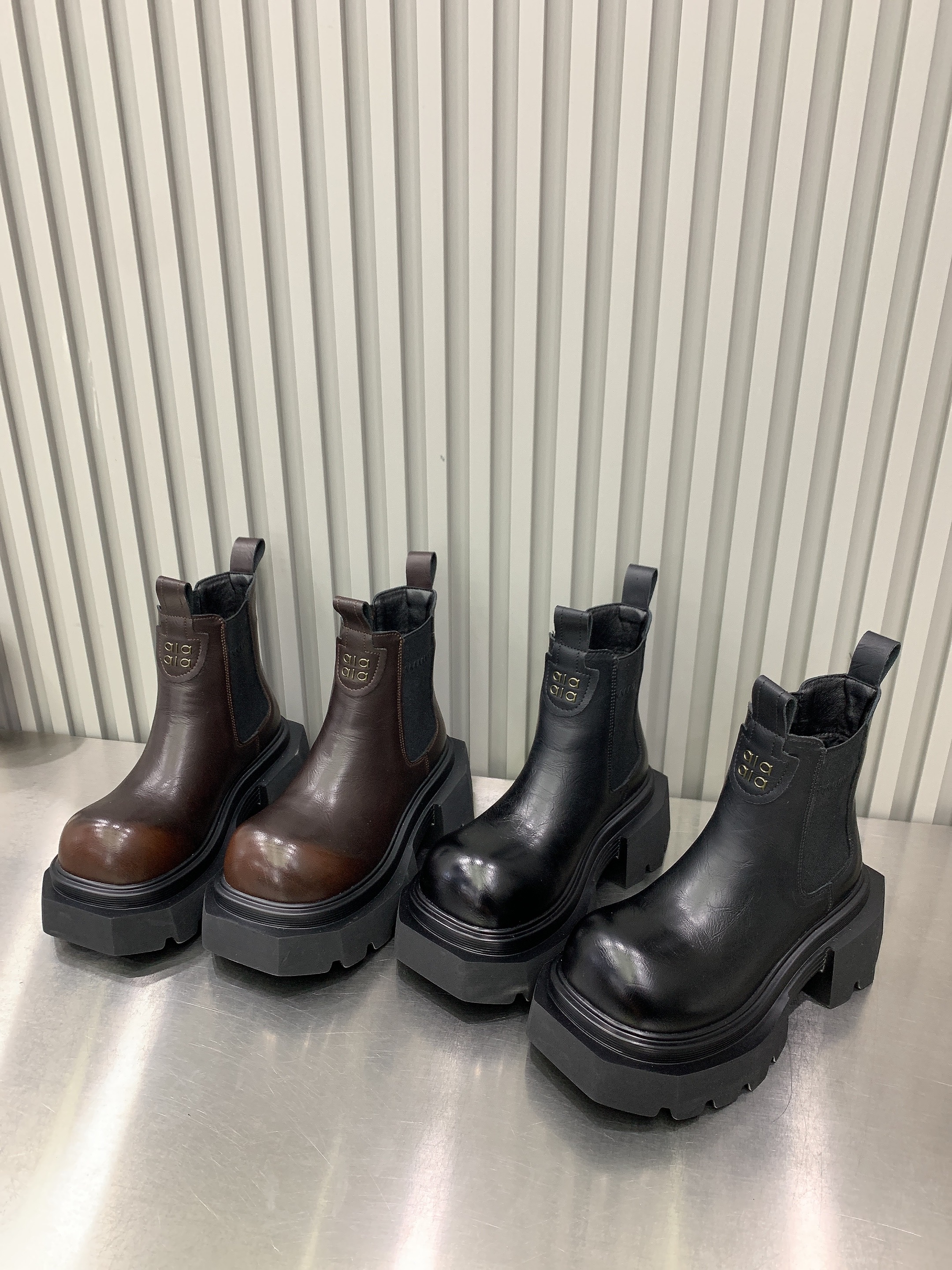 加绒厚底马丁靴女2025新款冬季小个子内增高套筒短靴切尔西烟筒靴