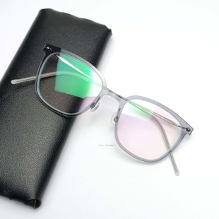 now6638大框眼镜架男女情侣同款 重5g片超轻纯钛镜腿无螺丝冰糖色