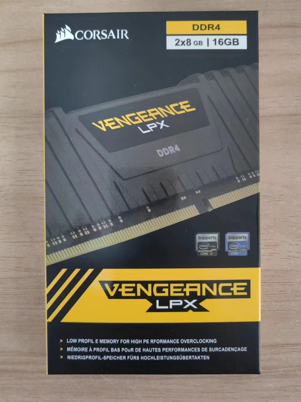 美商海盗船内存条16g单条台式3000 3200 2400 2666 电脑内存ddr4