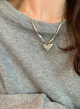 钛钢小众设计感几何立体倒三角形项链男女简约字母吊牌毛衣卫衣链