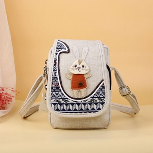 新民族迷你斜挎包小兔子休闲竖款 小方包古风布艺手机包零钱包8155
