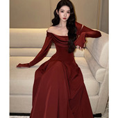 鹿与玫瑰复古一字肩红色连衣裙气质长裙修腰显瘦订婚敬酒礼服裙子
