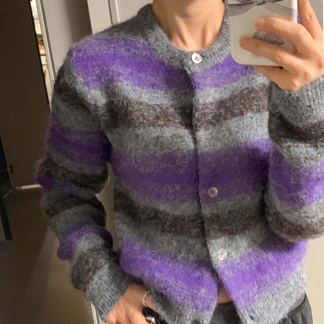 彩色拼接百搭休闲单排扣针织毛衣