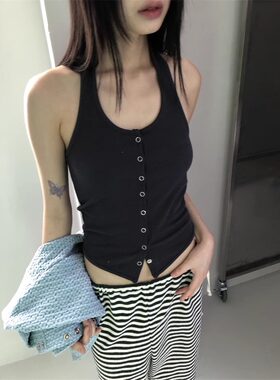 单排暗扣设计挂脖吊带背心