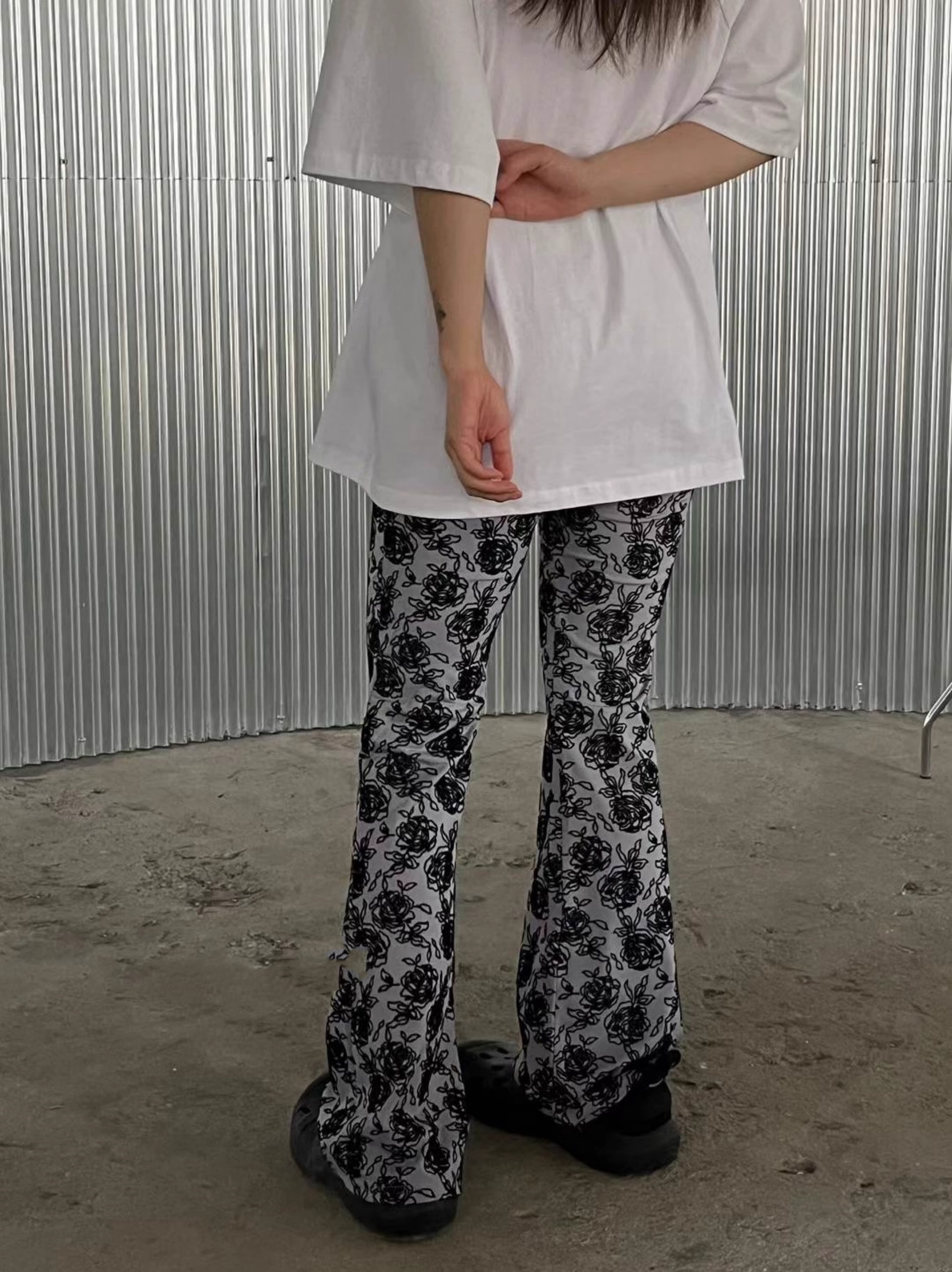 松紧弹力休闲裤暗黑玫瑰花