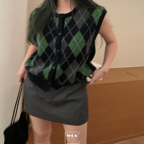 Exclusive type 秋冬新款复古学院风菱格纹撞色针织无袖马甲背心