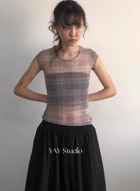 Exclusive type 日系街头复古撞色格纹透视薄款包肩百搭短袖上衣