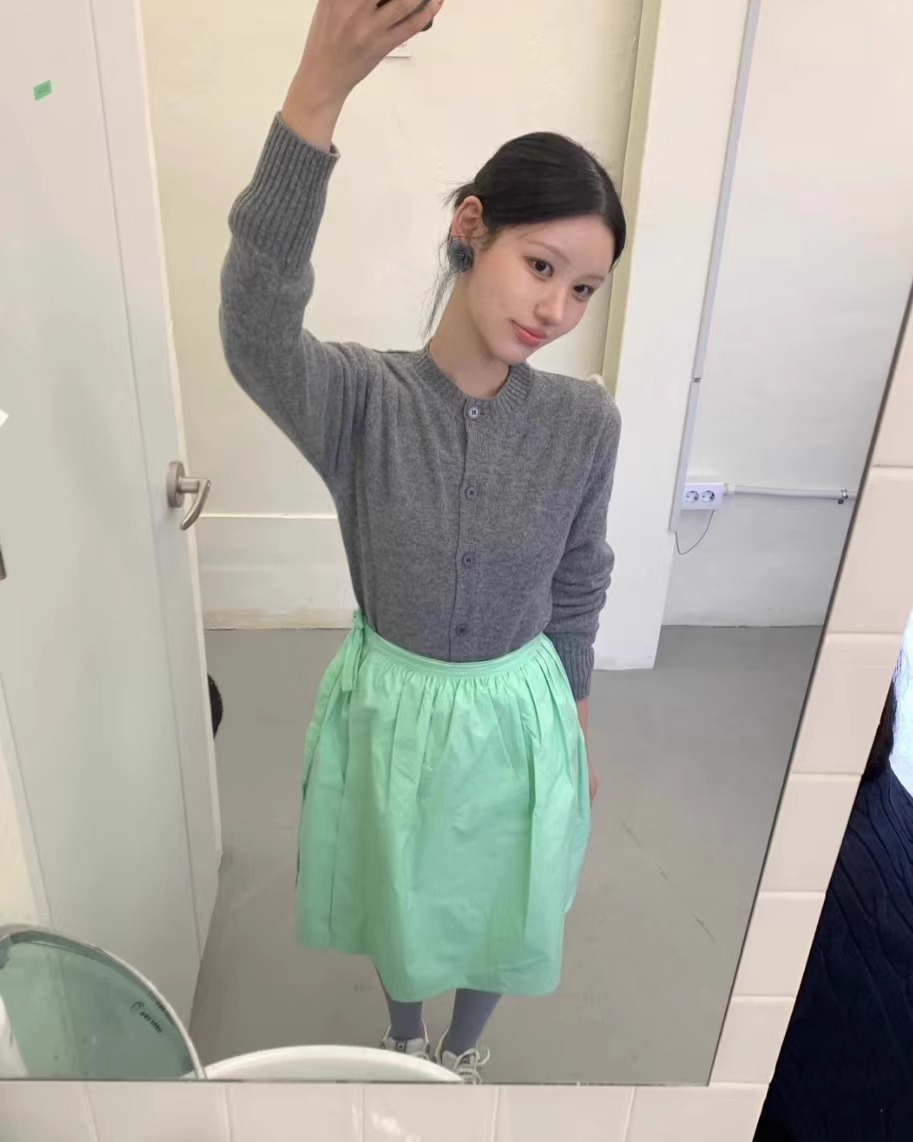 一片式交叉绑带高腰半身裙