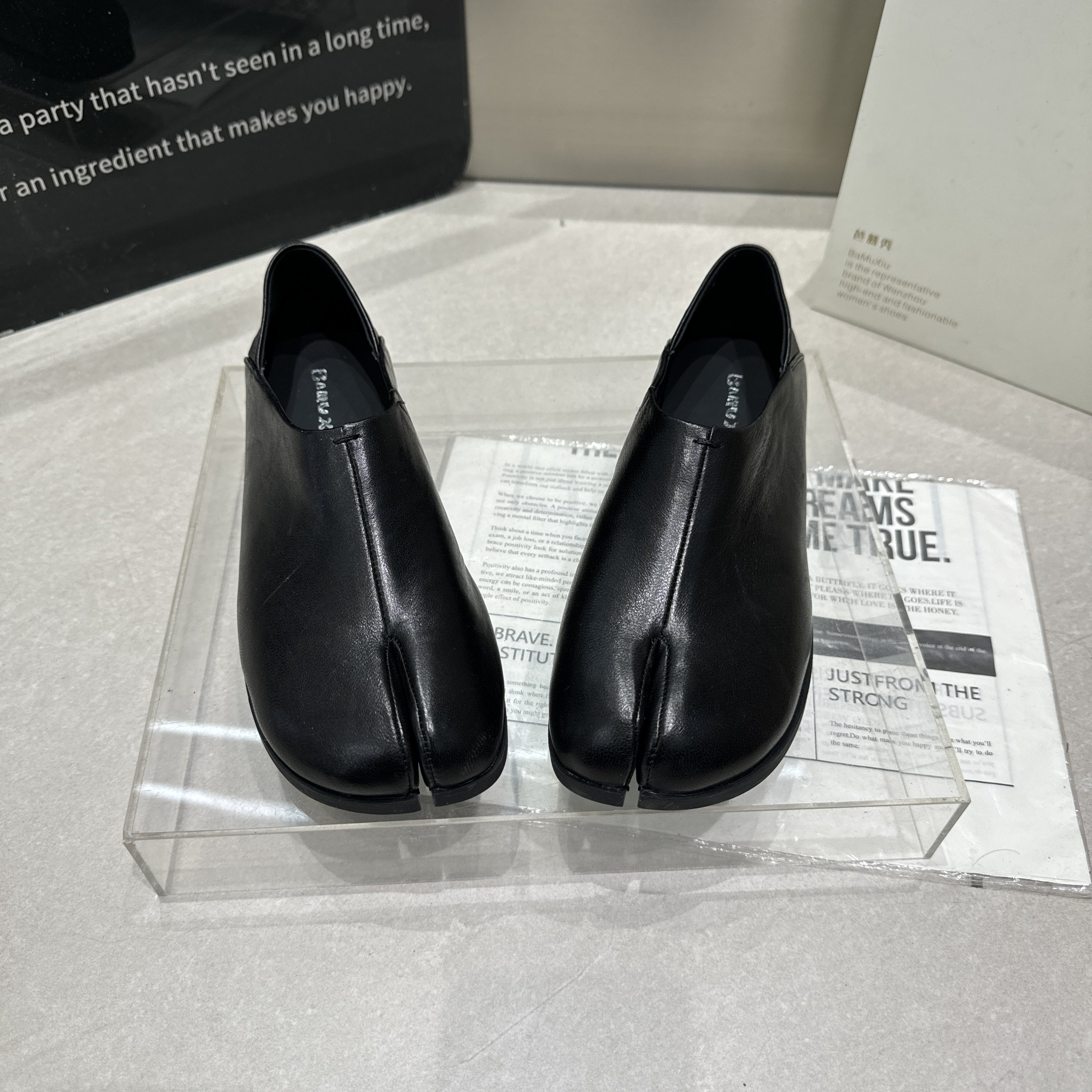 2026春季新款真皮平底分趾猪蹄鞋一脚蹬懒人鞋软底软皮单鞋女鞋潮,女鞋,时装靴,淘宝优惠券,粉丝福利购,淘宝优惠卷