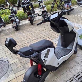 适用极核ae5ipro/AE5短尾后座垫AE5i后坐垫尾架后扶手ae5i后靠背