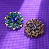 欧美跨境热销水晶玻璃花朵胸针气质百搭服装 配饰别针高档西装 胸花