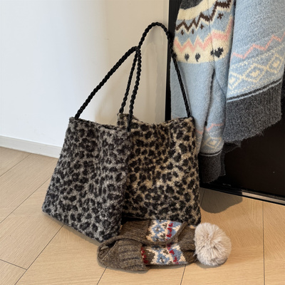 【毛绒豹纹包】秋冬高级简约单肩包腋下包小众设计大容量托特包女
