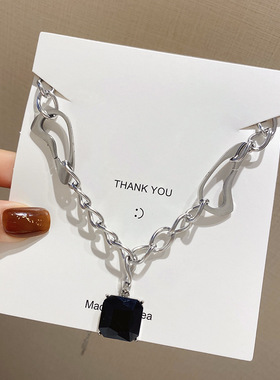 日韩风个性钛钢几何黑色宝石吊坠项链女嘻哈甜酷风轻奢百搭毛衣链