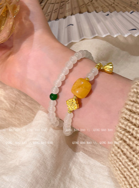 简约白色珍珠设计感双层叠戴手链女时尚气质百搭高级感小众手饰品