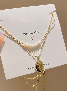 法式复古金属圆牌吊坠女气质轻奢高级感珍珠锁骨链2026年新款颈饰