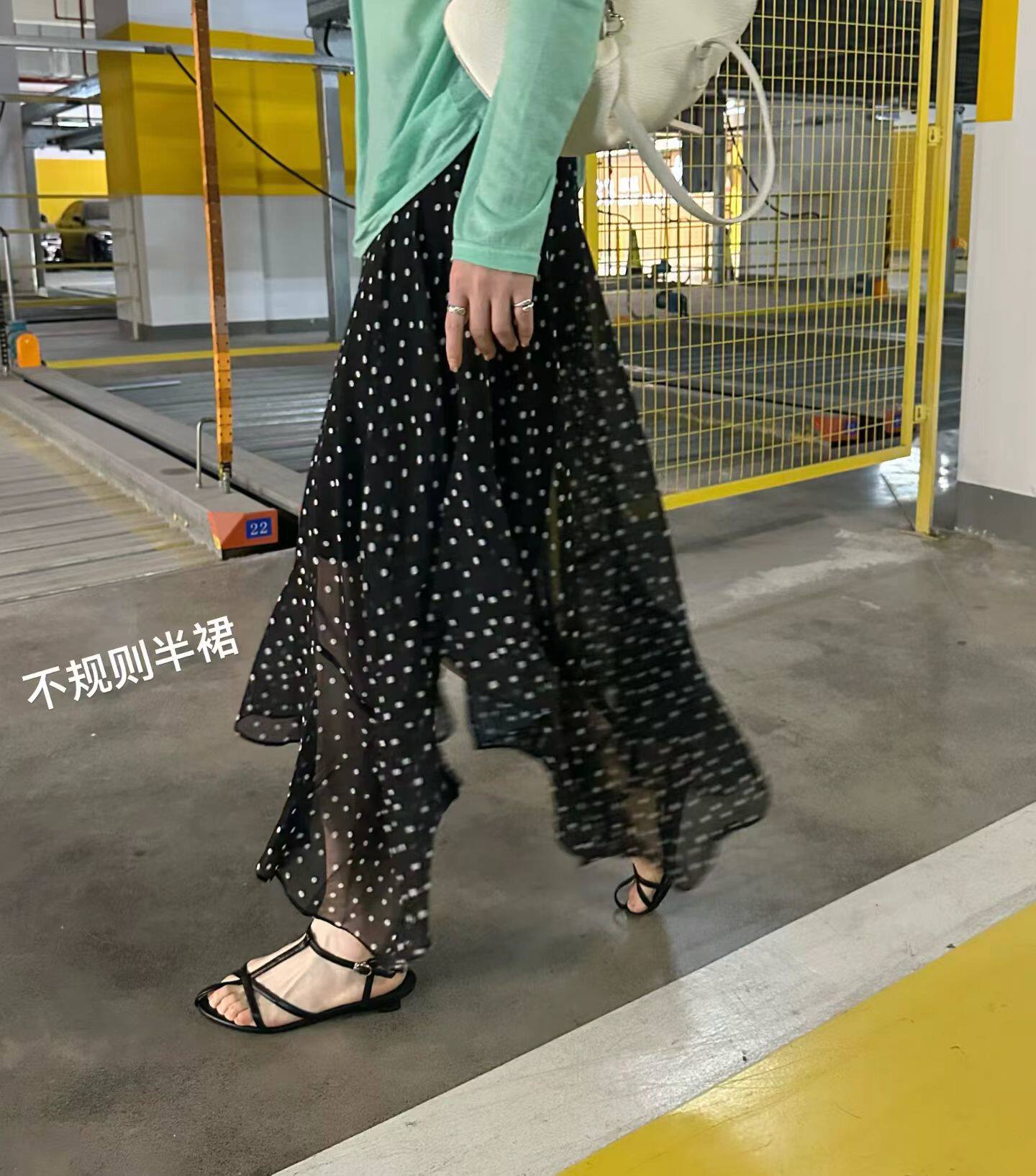 韩国东大门正品女装2026新款高腰显瘦波点不规则荷叶边半身裙百搭