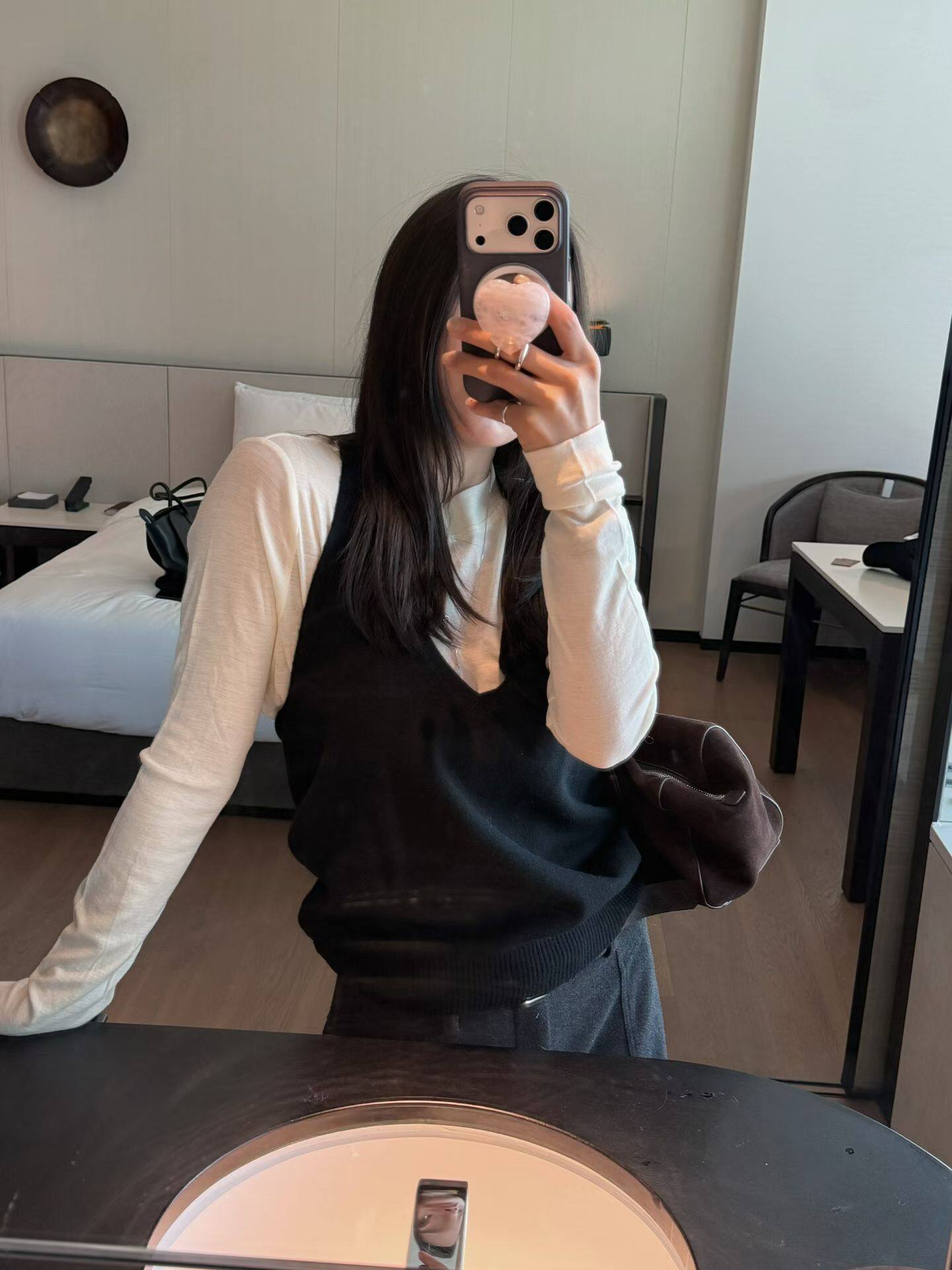 韩国东大门正品女装2026新百搭显瘦V领挂脖无袖针织背心吊带上衣