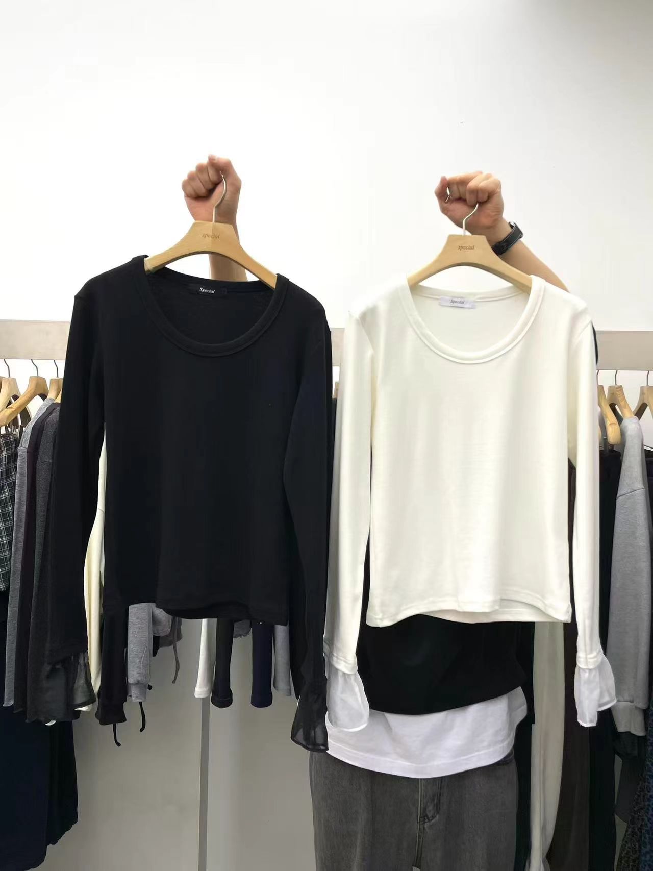 sp家韩国东大门正品女装秋冬圆领宽松显瘦针织衫拼接喇叭袖打底衫