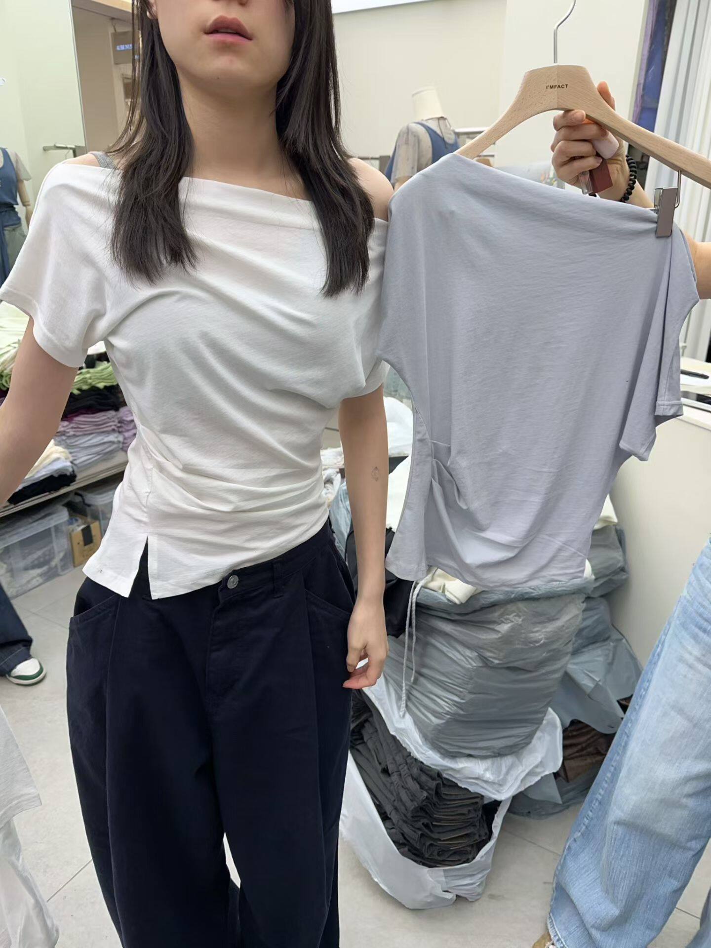 韩国东大门正品女装百搭一字肩短袖T恤修身下摆开叉显瘦休闲上衣