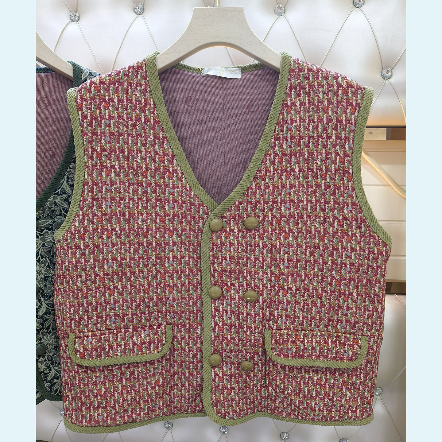 时尚驼绒棉马甲女士羊毛贴片保暖坎肩中老年人保暖背心可外穿马夹