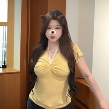 时尚大码纯欲风交叉v领短袖t恤女夏季设计感小众修身显瘦短款上衣