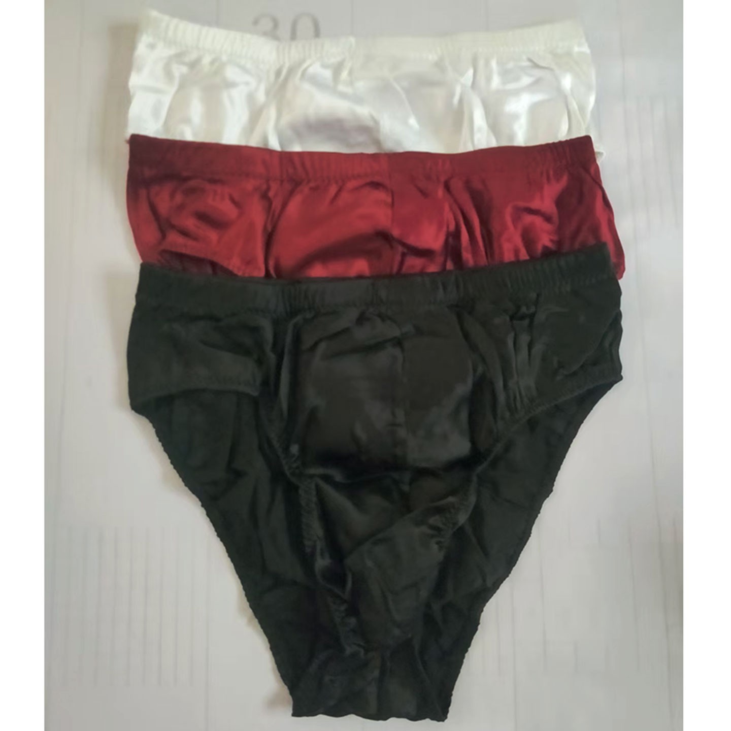 本命年红色桑蚕丝男士三角裤透气